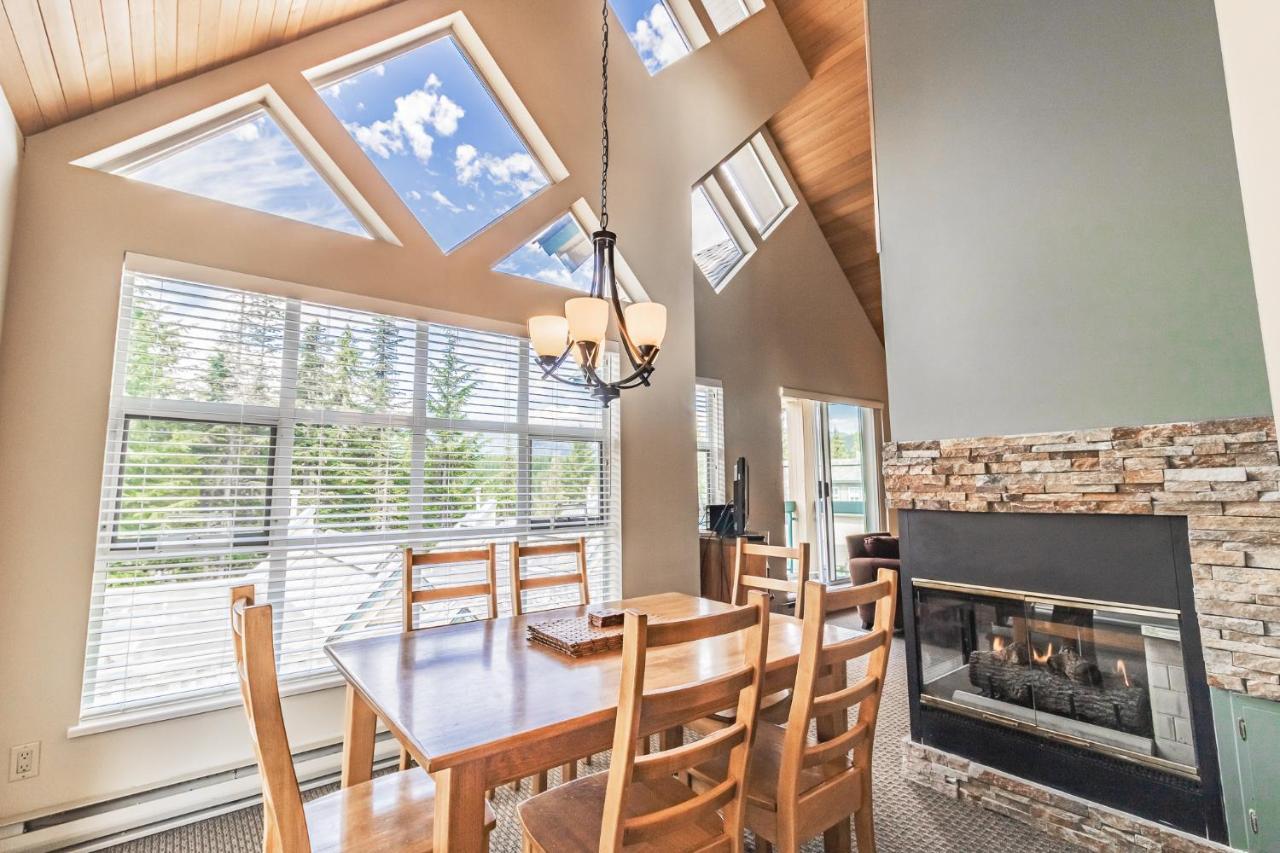 Snowbird Townhouses By Elevate Vacations Whistler Ngoại thất bức ảnh